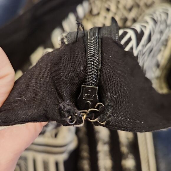 Fab'rik black and cream geometric palazzo pants size S! - Picture 10 of 14